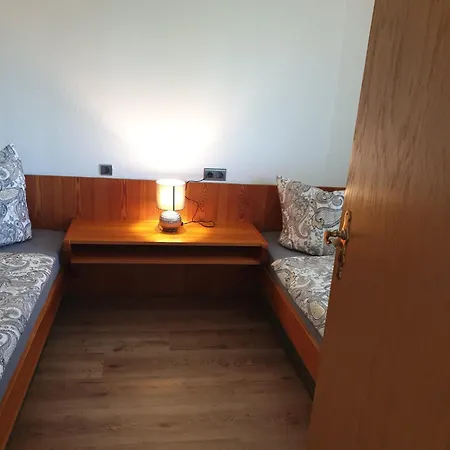 Appartement Voll Moebilierte Fehrienwohnung Neben Schoenklinik In