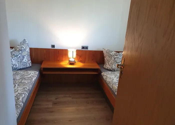 アパート Voll Moebilierte Fehrienwohnung Neben Schoenklinik In