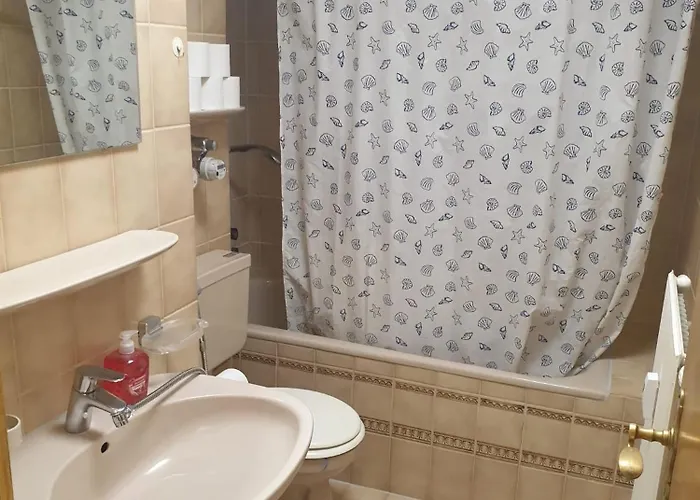 Voll Moebilierte Fehrienwohnung Neben Schoenklinik In